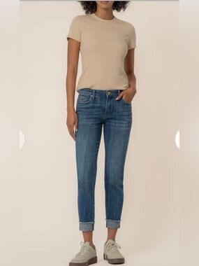 KUT from the KLOTH Amy Straight Leg Crop Jean Medium Wash size 6